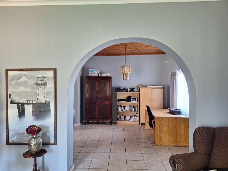 To Let 5 Bedroom Property for Rent in Retief Eastern Cape